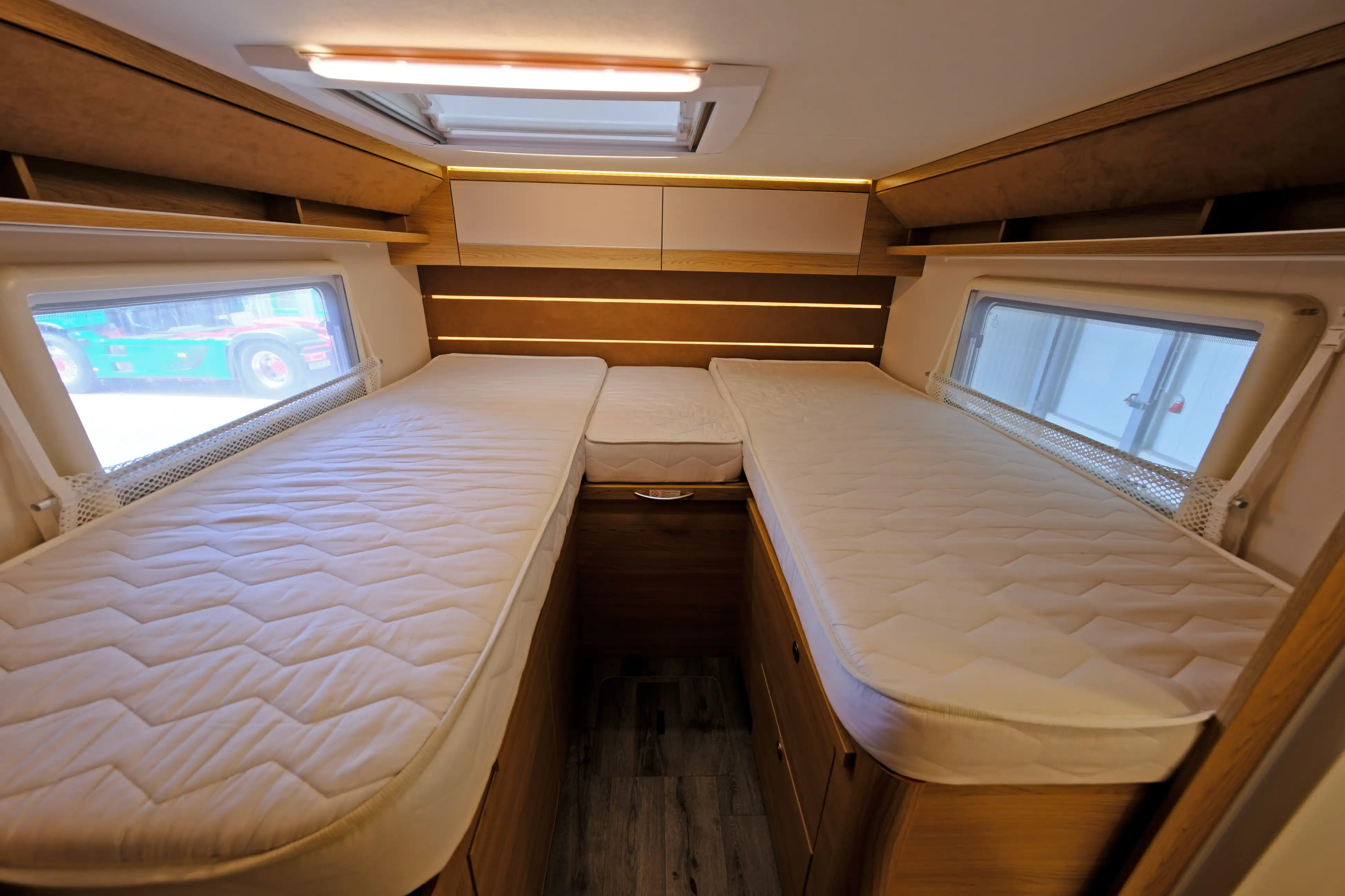 LMC Cruiser T 732 G